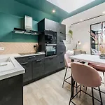 L'azur Chaleureux Et Cocooning 아파트